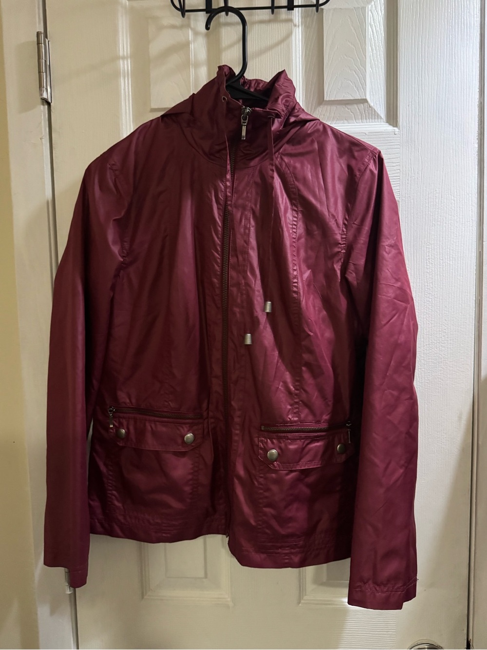 Zenergy by Chico’s Women’s Hooded Windbreaker Jacket Burgundy Size 0 (Small)